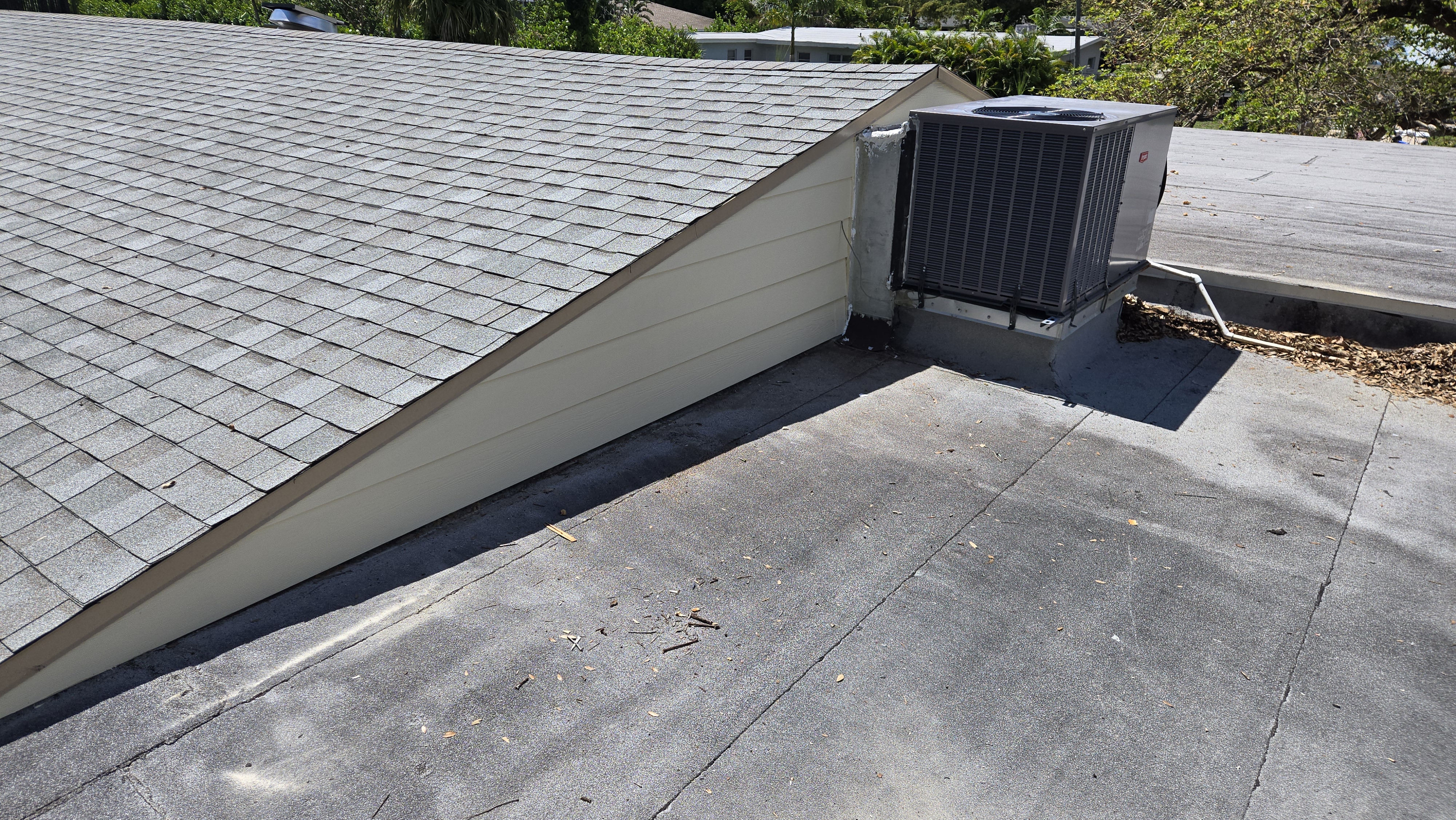 Molding work by BOLT FT handyman in Los Angeles